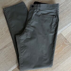 English Laundry Men's Charcoal Slim Jeans